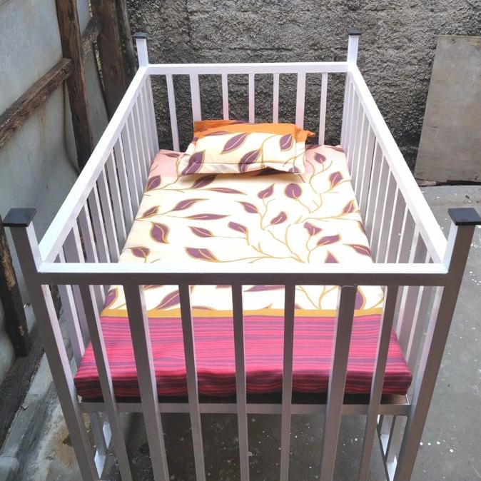 Tempat Tidur/Ranjang Bayi Box Besi Kokoh