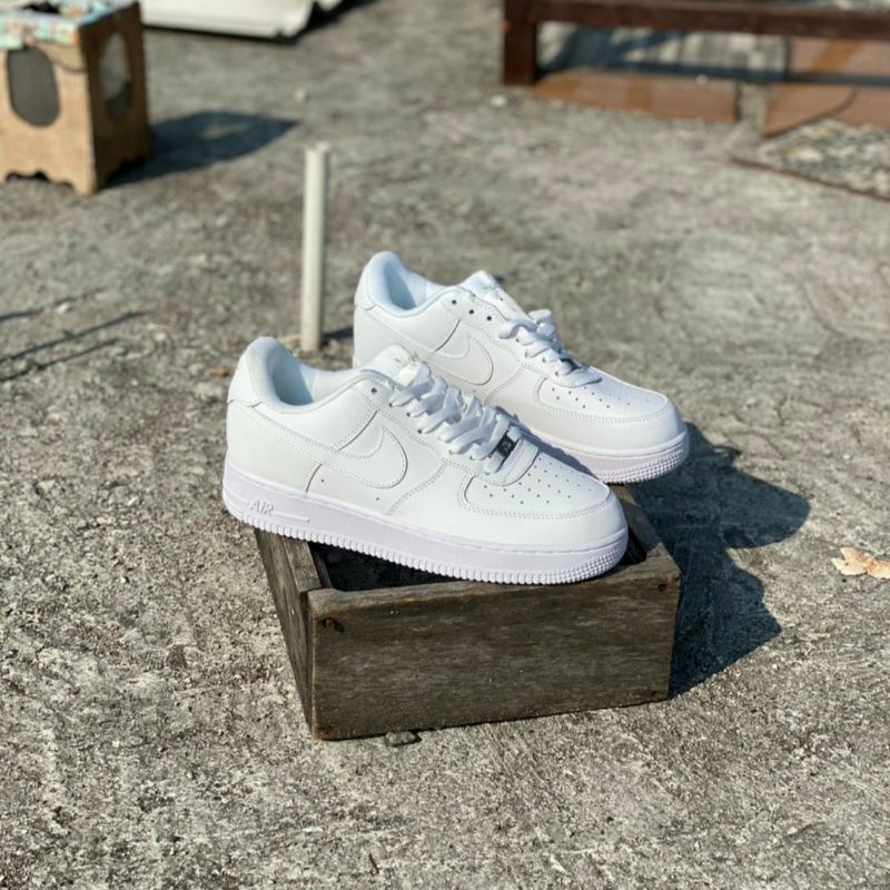 size white air force