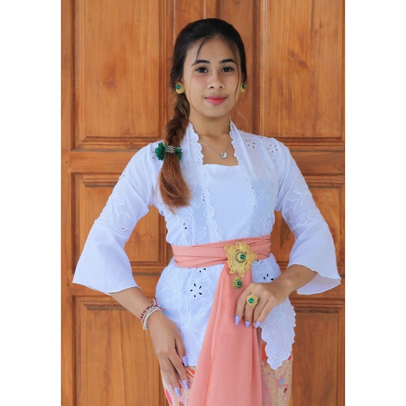 (kebaya saja) Kebaya bali bordir kerawang / kebaya / kebaya bordir / kebaya bali / kebaya kerawang