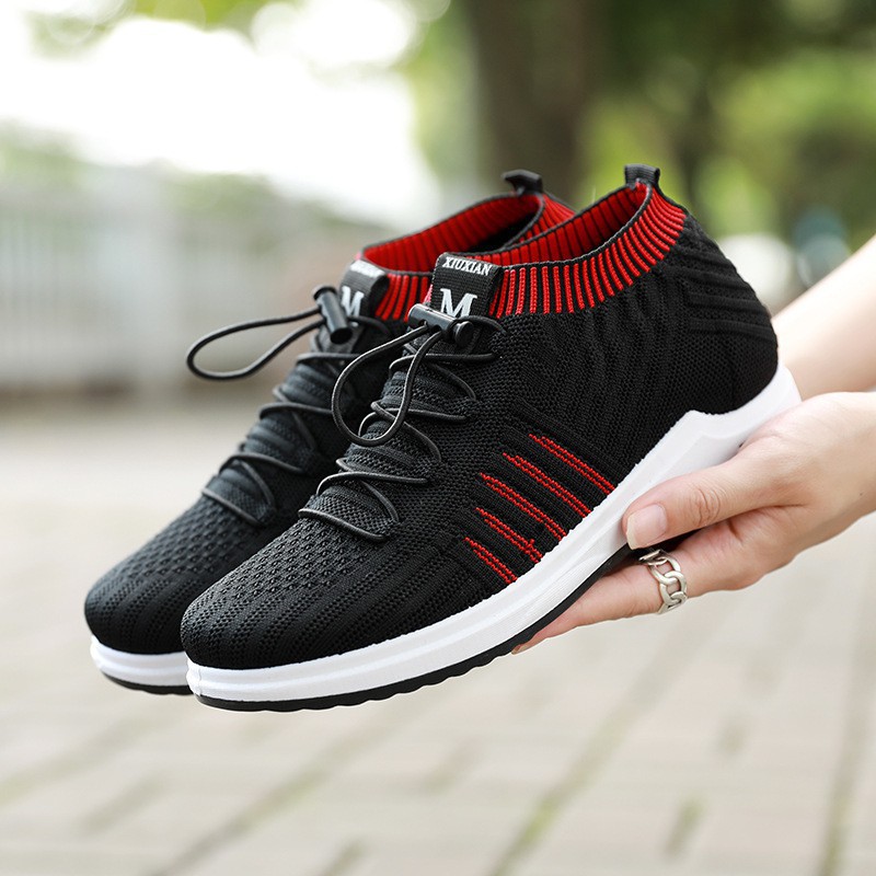 Highland Sepatu Pria Running Shoes Sepatu Pria Sneakers Sports Shoes IMPORT MR102