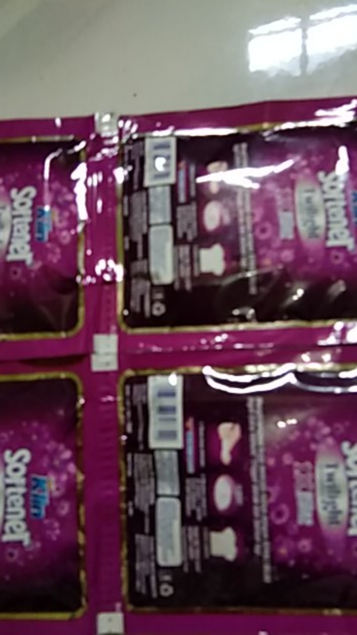 So Klin Softener 1x Bilas Pewangi Dan Pelembut Pakaian Sekali Bilas Kemasan Saset