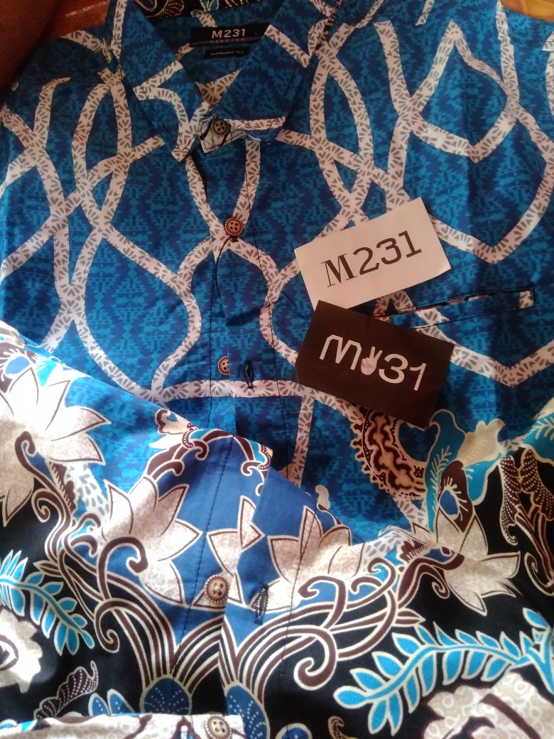 M231 Kemeja Pria Batik Panjang Biru 1728