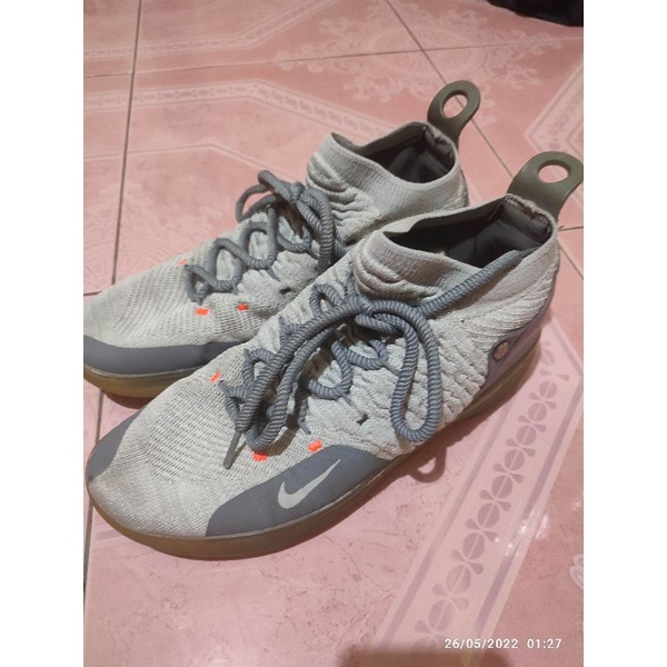 KD 11 sepatu basket second Original size 45 insole 29 cm