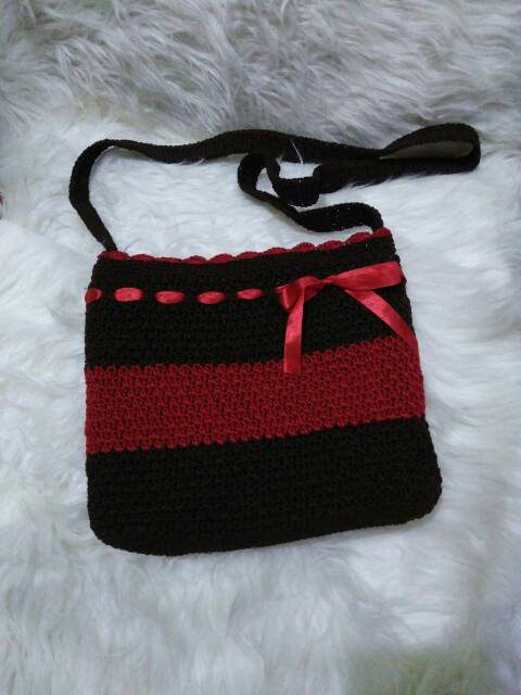 TAS RAJUT SLEMPANG PITA