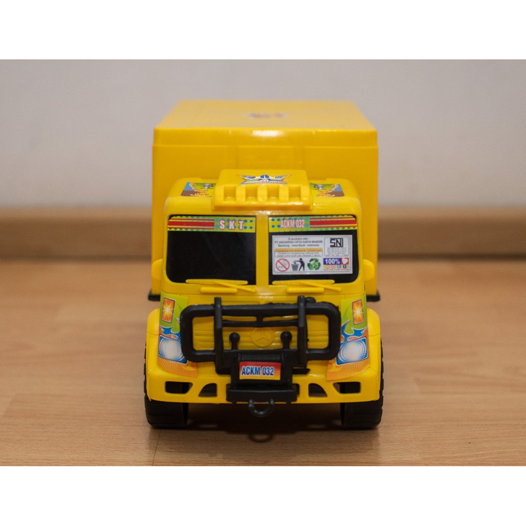 Mobil Truk Engkel / Mobil-mobilan / Truk engkel plastik / Mobil-mobilan plastik