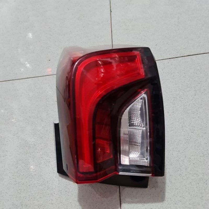 STOPLAMP LAMPU BELAKANG AVANZA XENIA 2022 KANAN ATAU KIRI