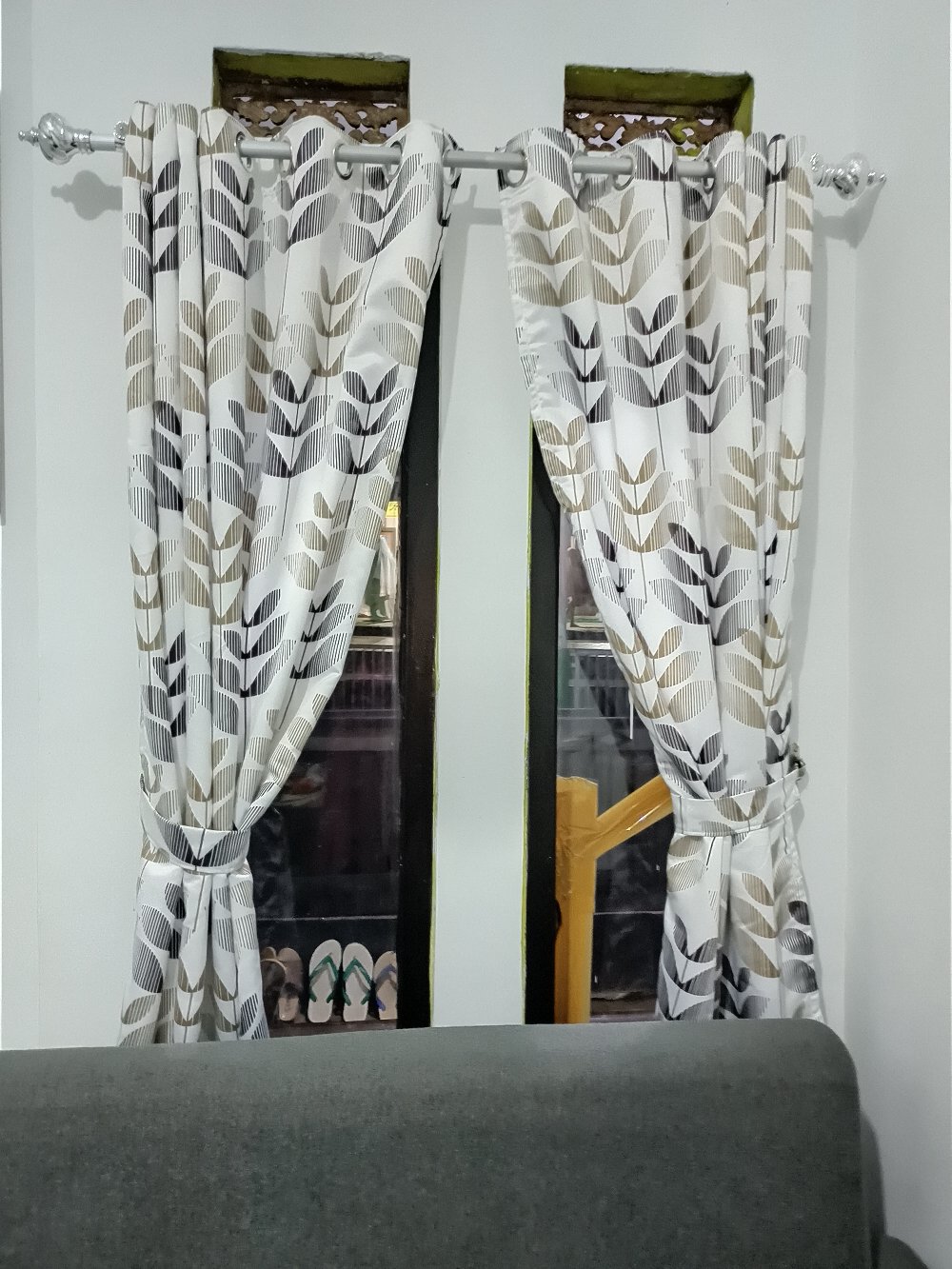 Cantolan Pengikat Gorden Hook Dolphin