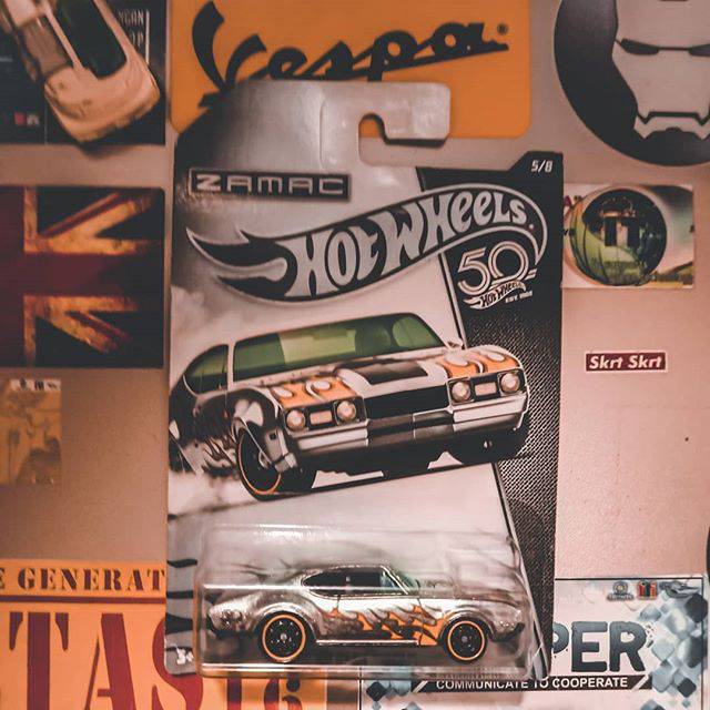 Hot Wheels Zamac 68 OLDS 442