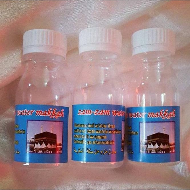 

Botol Zam Zam Zam-Zam Oleh Oleh Haji Moomtaz