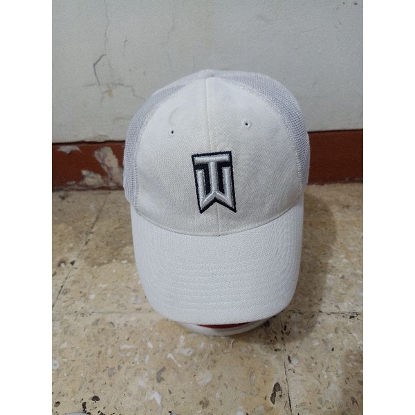 Topi Nike Tiger Woods original second bekas