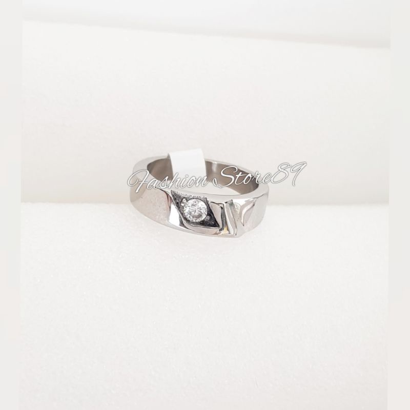 Cincin Titanium silver Cincin tunangan Nikah Halal Titanium Silver Antikarat impor pria wanita