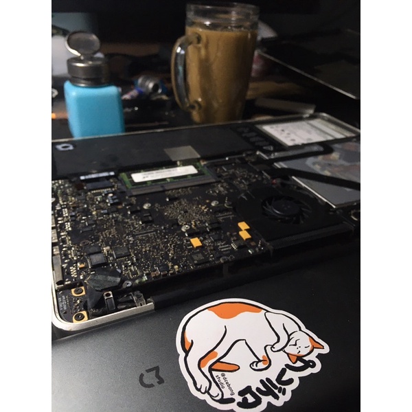 Service Macbook mati matot