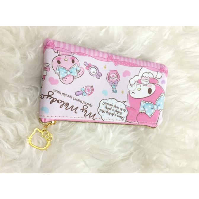 

Kotak pensil sanrio