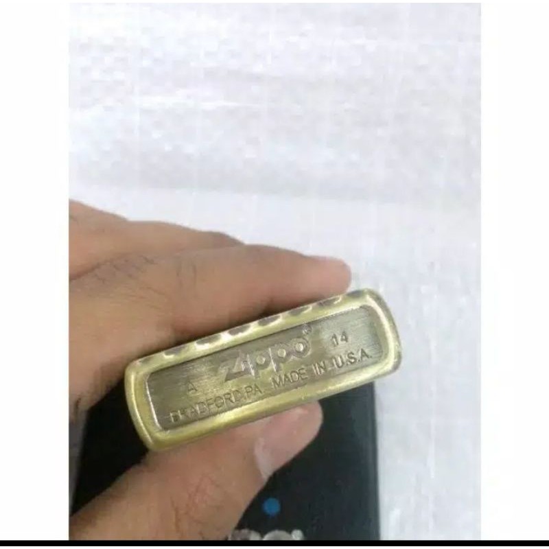 KOREK API ZIPPO KLASIK LAPIS KUNING DAN PERAK ASLI TERSEDIA WARNA GOLD DAN SILVER MOTIF ZIPPO U S A TING S X PREMIUM TERMURAH