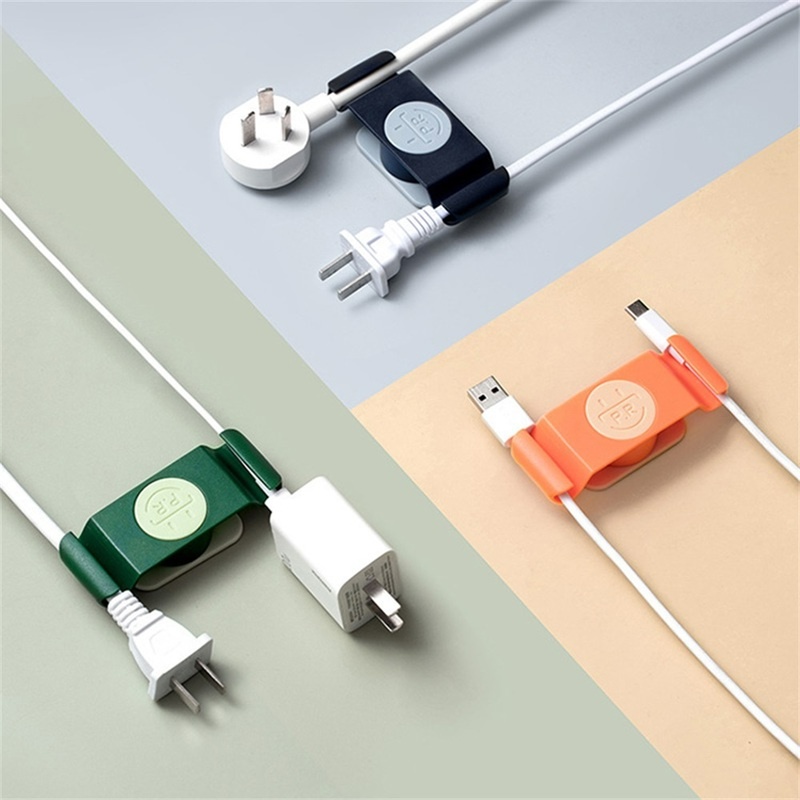 4pcs Klip Holder Kabel Power Plug Model Tempel Dinding Dapat Diputar Untuk Dapur