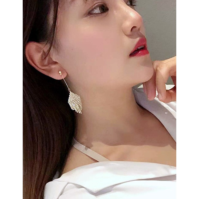 LRC Anting Tusuk Fashion Golden Geometric Full Diamond Earrings D67346