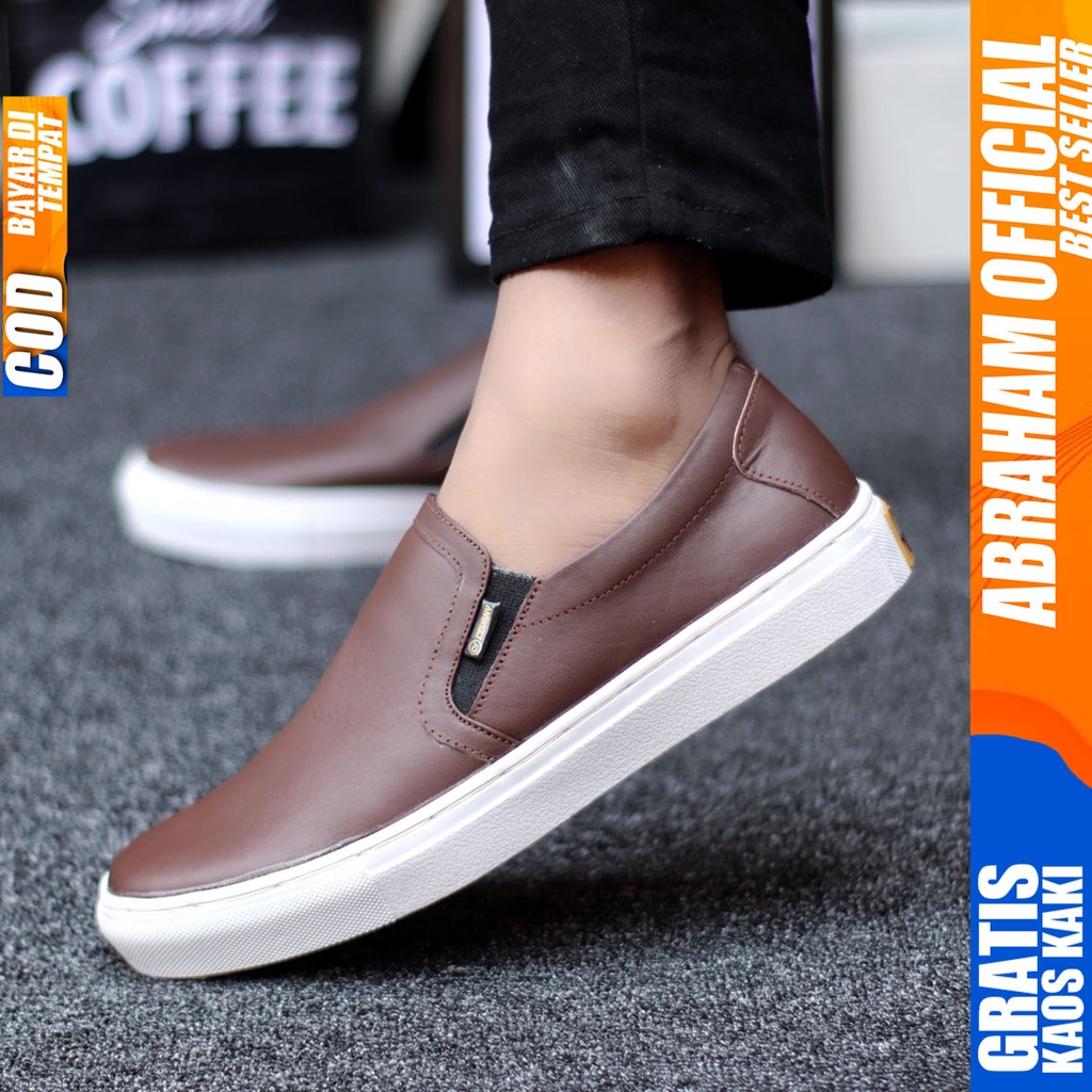 ABRAHAM Sepatu Slip On Casual Kulit Asli Hitam Pria