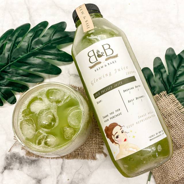 

Glowing cold pressed juice
