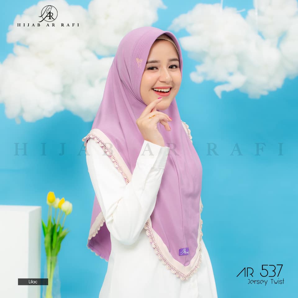 Terbaru ✔️COD ✔️ Jilbab Instan by Arrafi Hijab AR 537 Jilbab instan aksen renda tepi-lilac