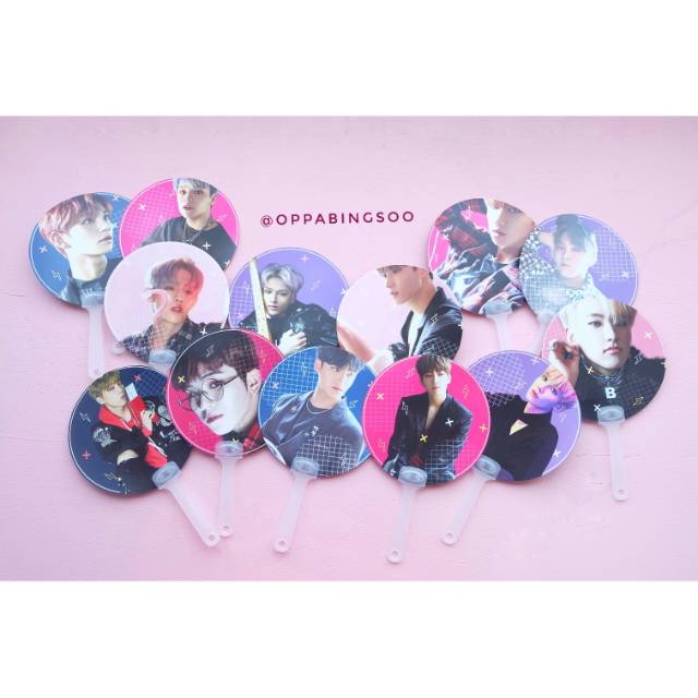 SEVENTEEN "Teenage" Handfan