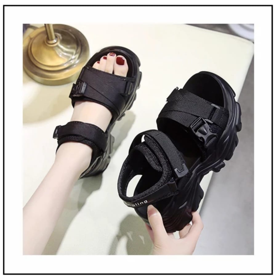 DCAL SANDAL TALI WANITA  AP06