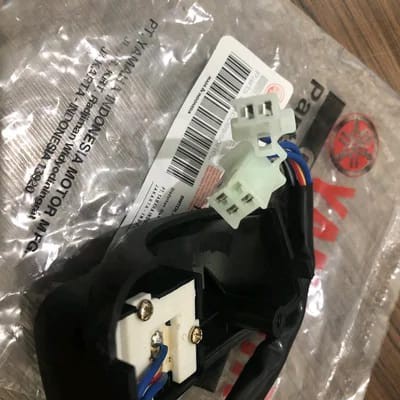 Saklar Sakelar Kanan Holder On Off Lampu Yamaha Jupiter MX - Jupiter Z Burhan - Mio sporty - Lama