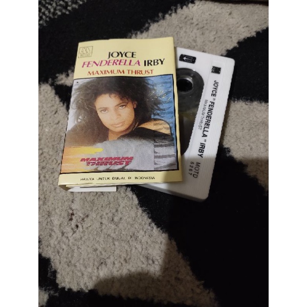 kaset pita joyce fenderella irby