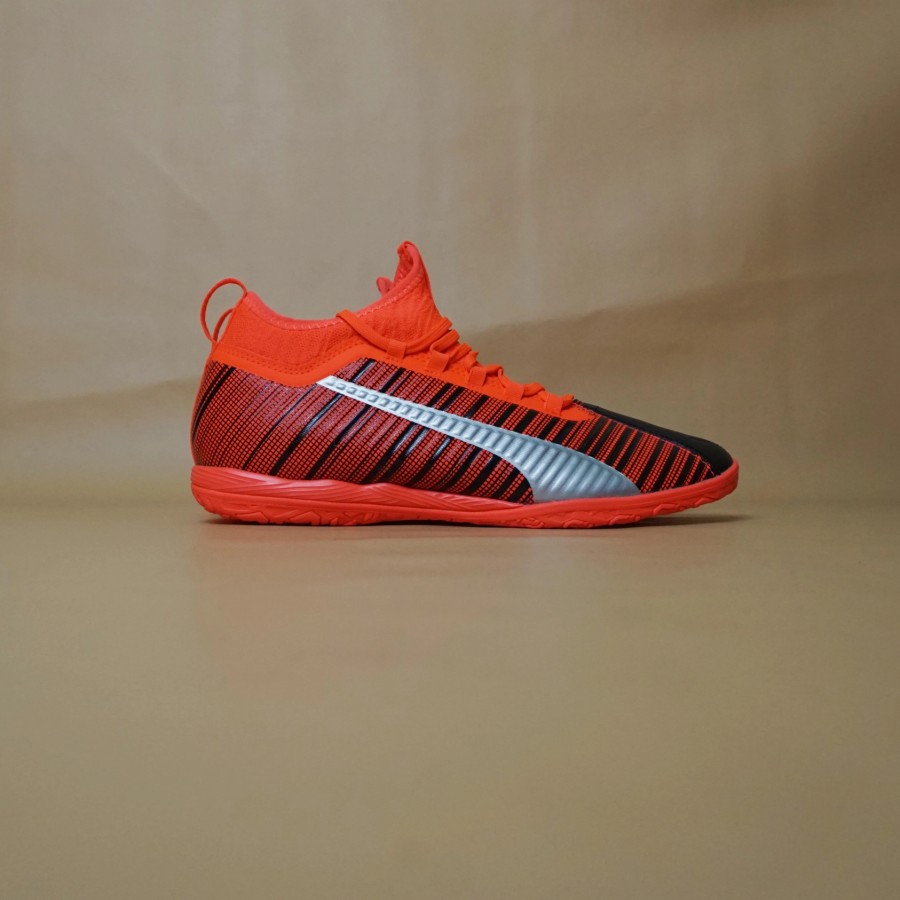 Sepatu Futsal Puma One 5.3 IT Red Aged Silver Original BNIB