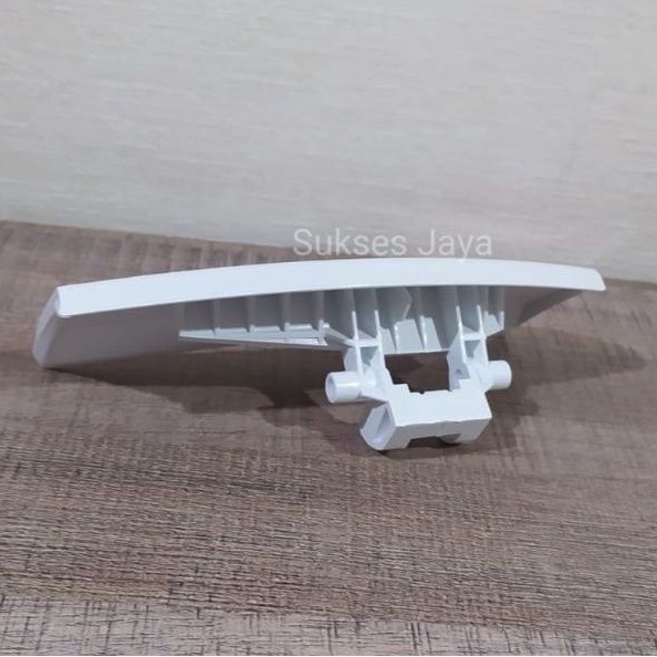 Handle Pintu Mesin Cuci Electrolux Front Loading EWF85761 - Putih