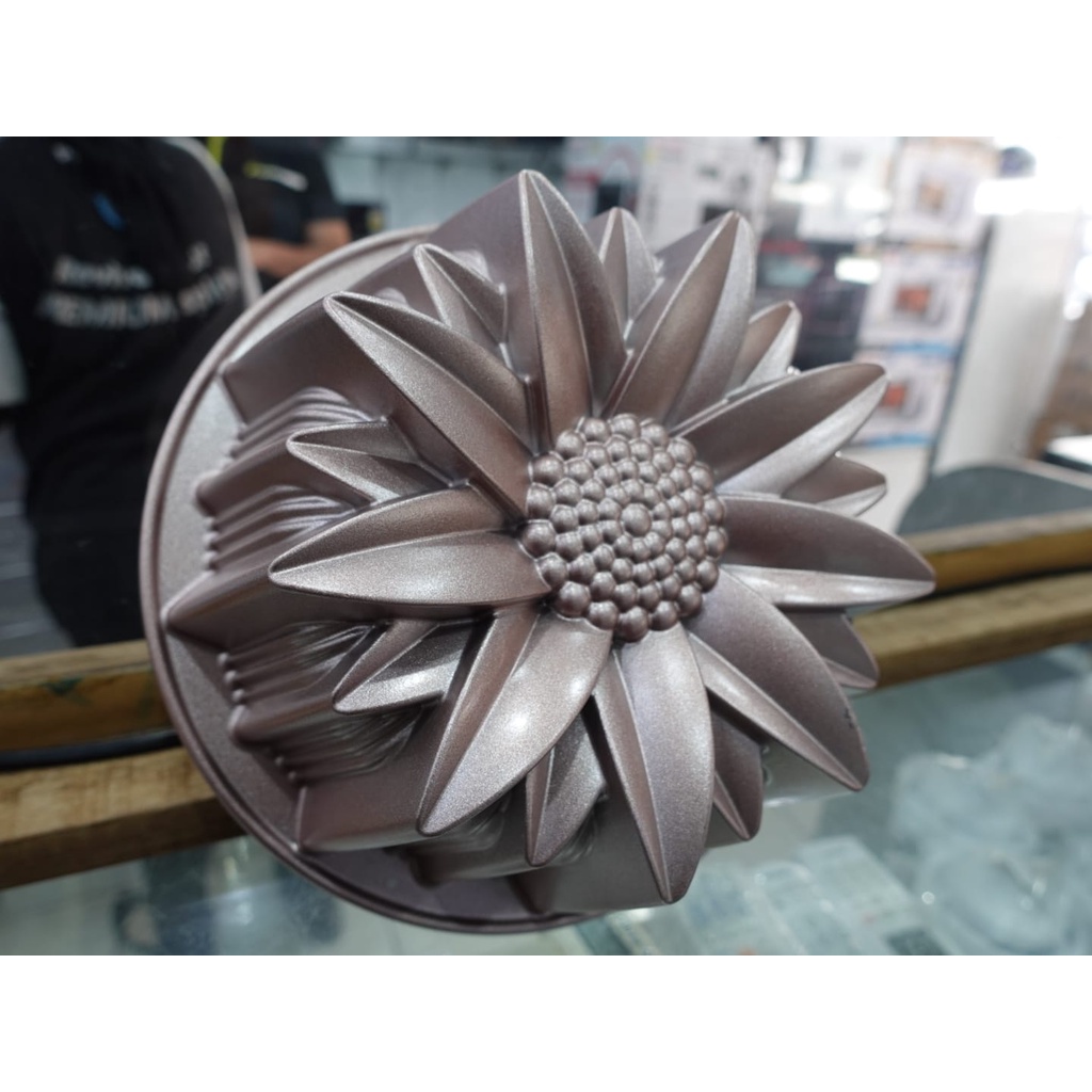 Stein Daisy Baking Pan Anti Lengket Ukuran 24cm