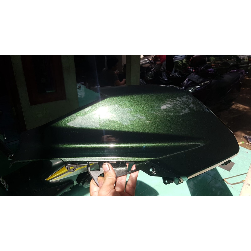 Cat Moonlight Green hitam bunglon efek hijau (Black Green)
