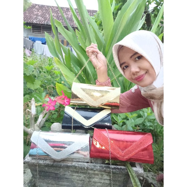 Clutch JENNIFER Tali Rantai Model Amplop