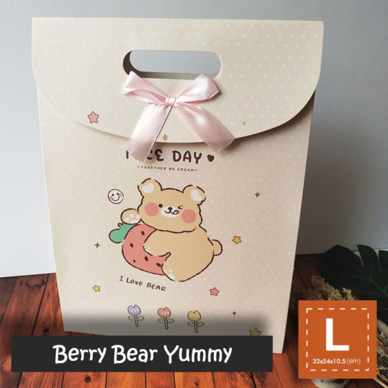 

Paper Bag Motif / Tas Kertas Kado / Tas Ulang tahun - L Berry Bear