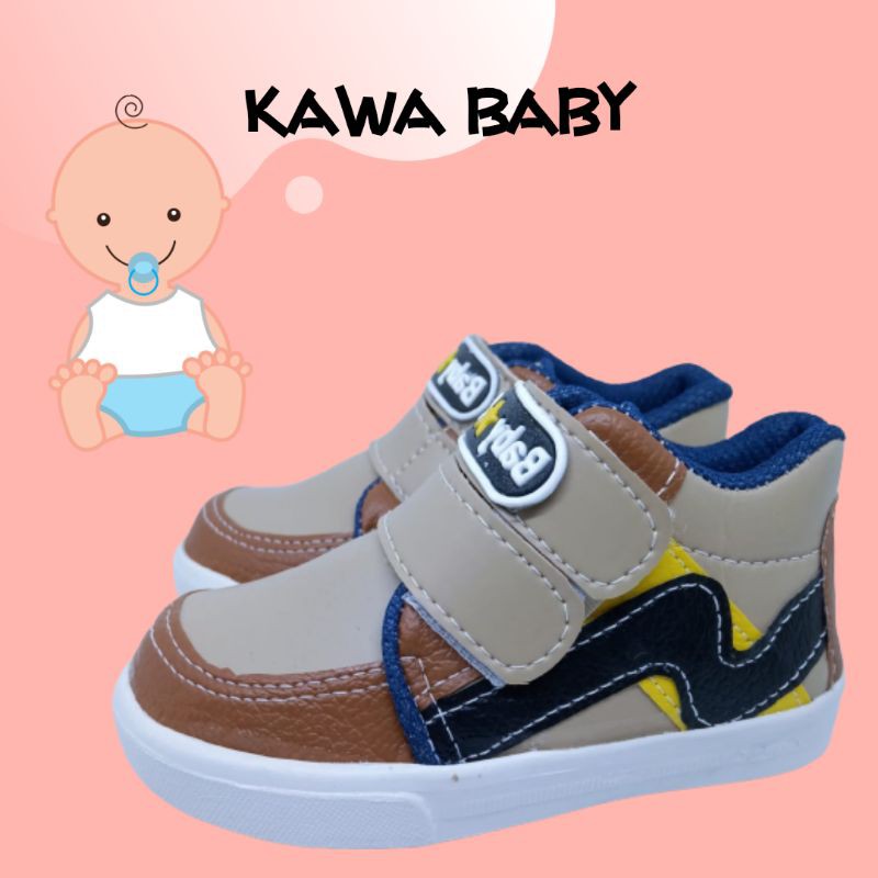 Sepatu Anak Laki - Laki Prewalker Sporty Cream Galaxy