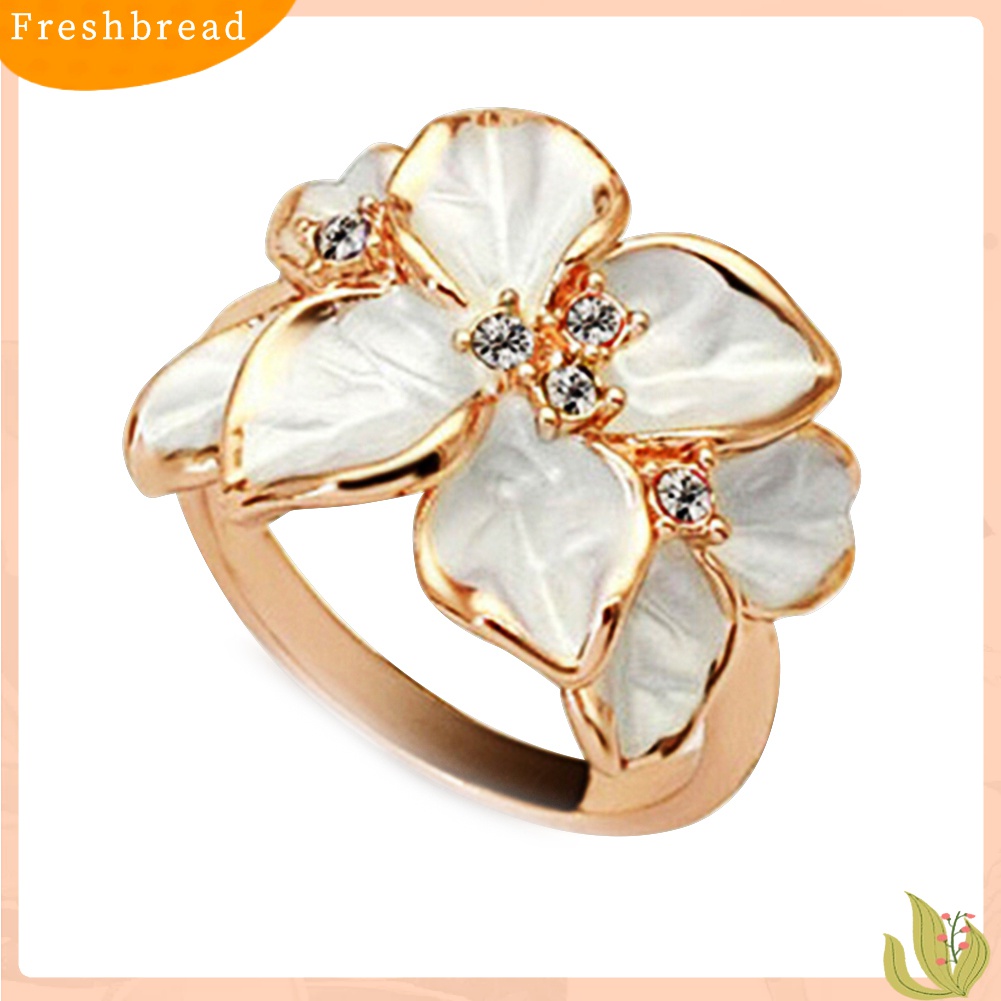 ? Fresh ? Perhiasan Cincin Alloy Wanita Motif Bunga untuk Pesta / Pernikahan / Hadiah