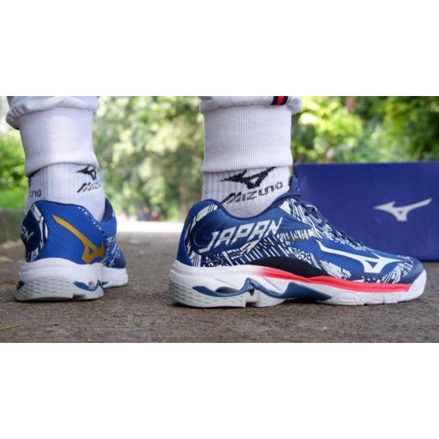 (BAYAR DITEMPAT) ERS SEPATU VOLY MIZUNO WLZ 6 LOW JAPAN PREMIUM VIETNAM IMPORT OLAHRAGA VOLLY PRIA V