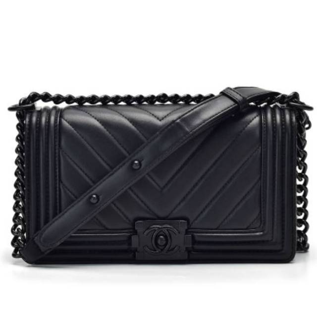 Chanel Boy So Black lambskin AH9006V-6