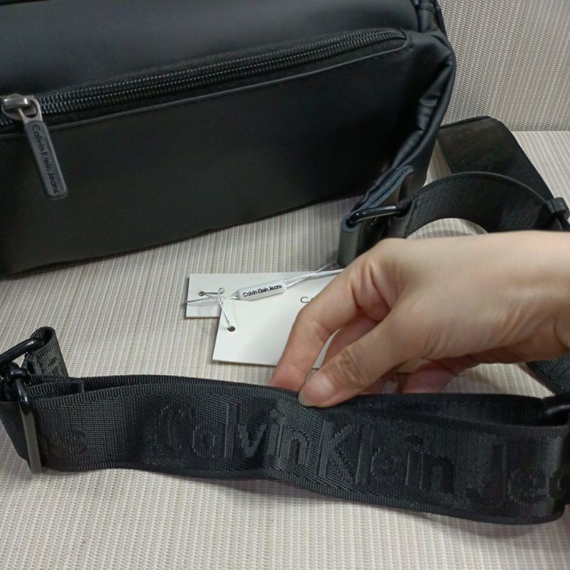 Tas pinggang / waist bag Y203