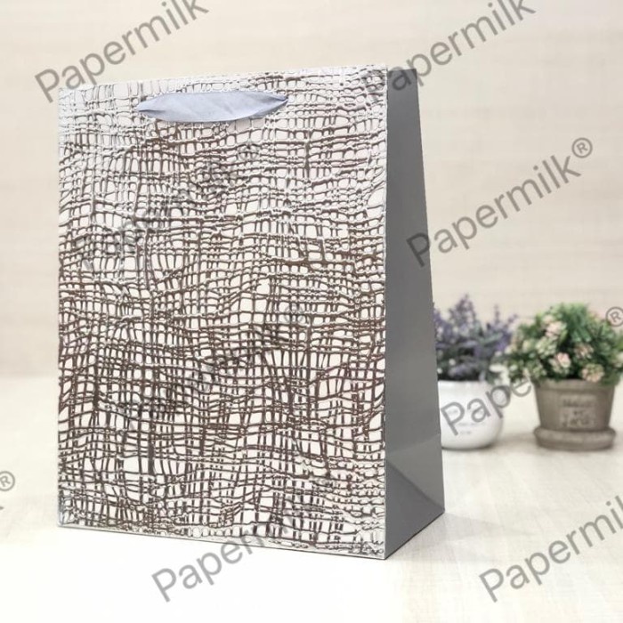 

(TERLARIS) Papermilk, Paperbag Emboss Kawat Ukuran 30 × 40 × 12 CM