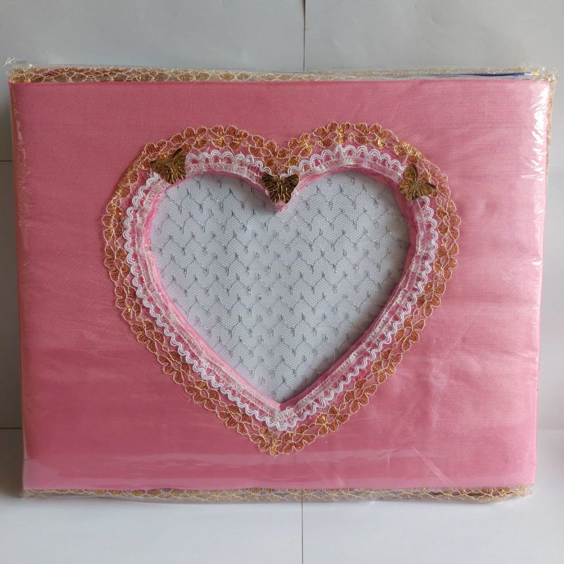 

Buku tamu motif renda isi dijamin lebih banyak untuk 532 tamu undangan bonus 2 spidol