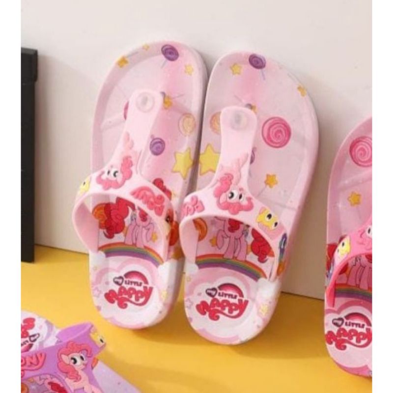 SANDAL JEPIT  ANAK PEREMPUAN MOTIF UNICRON IMPORT