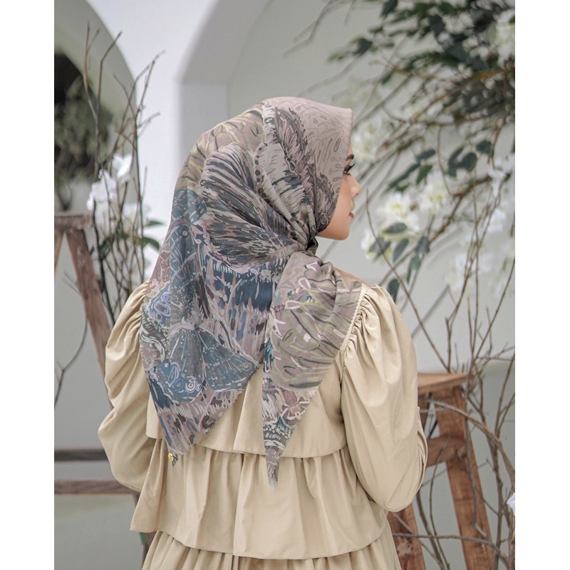 READY buttonscarves farsha series Khaki
