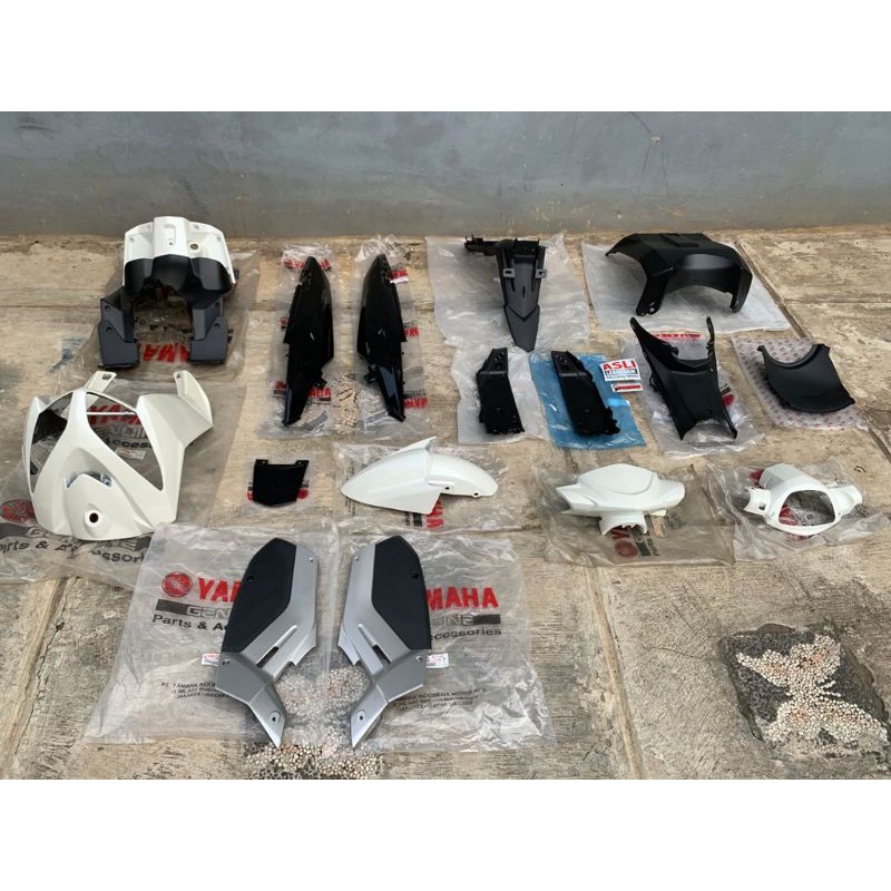 Cover body nouvo z fullset alus kasar 2006 2007 putih original yamaha NOS