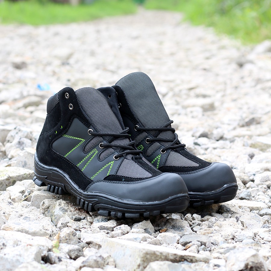 Sepatu gunung Sepatu Pria Crocodile Maung Boots Safety Hiking Ujung Besi Working