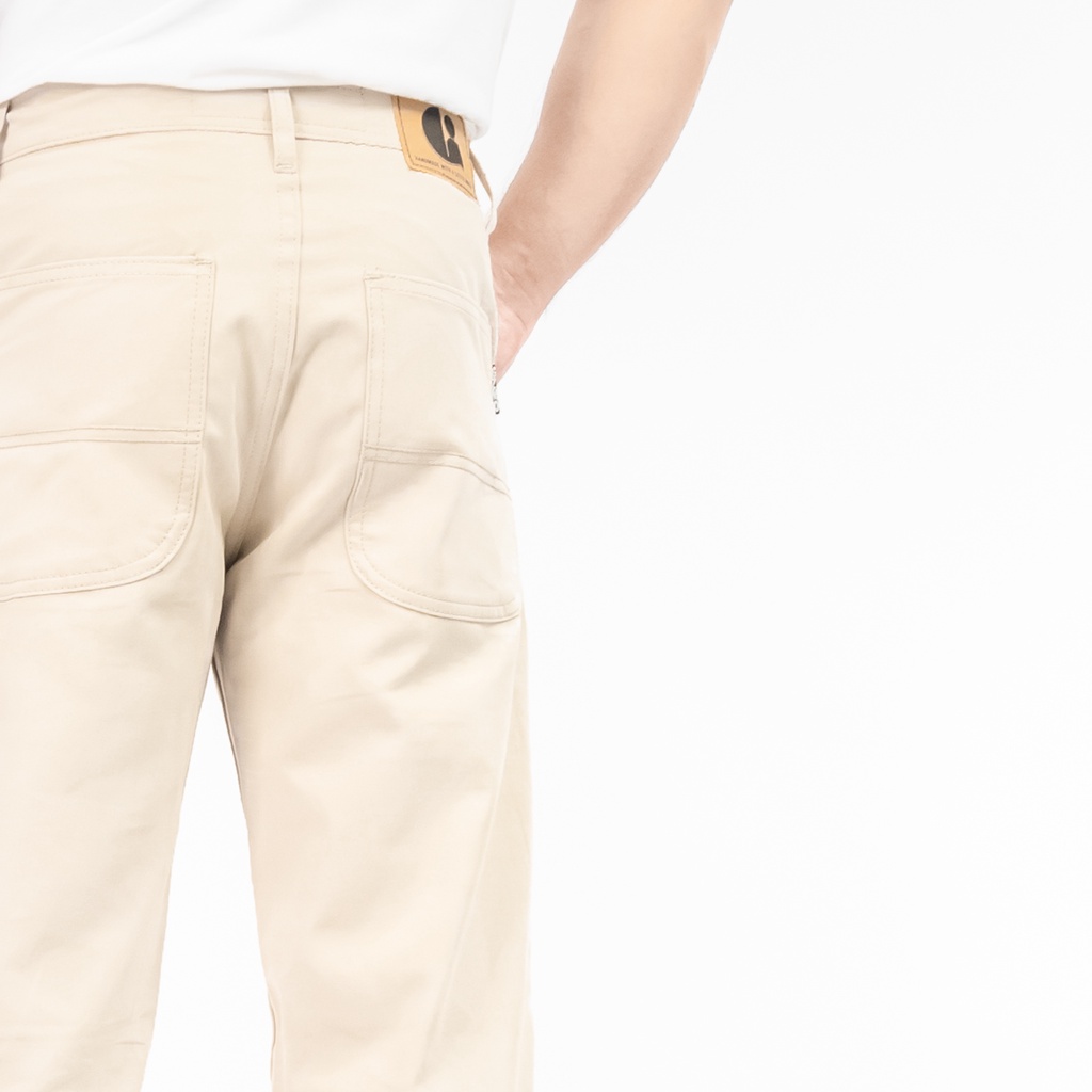 Gizmo Celana Chino Reguler Forthright Cream Loose Pants