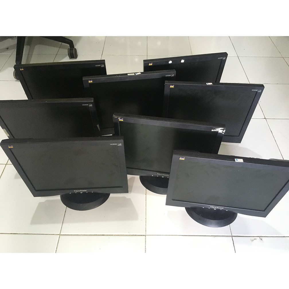 MONITOR LCD 15&quot; KOTAK SIAP PAKAI