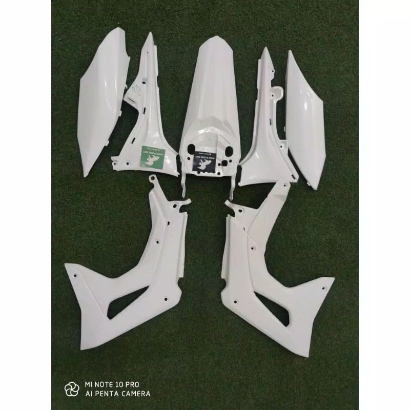 Cover body depan belakang Tengah dan spakbor CRF 150L Warna putih