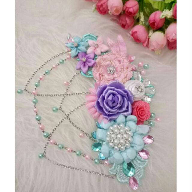 Headpiece, Bros Pundak