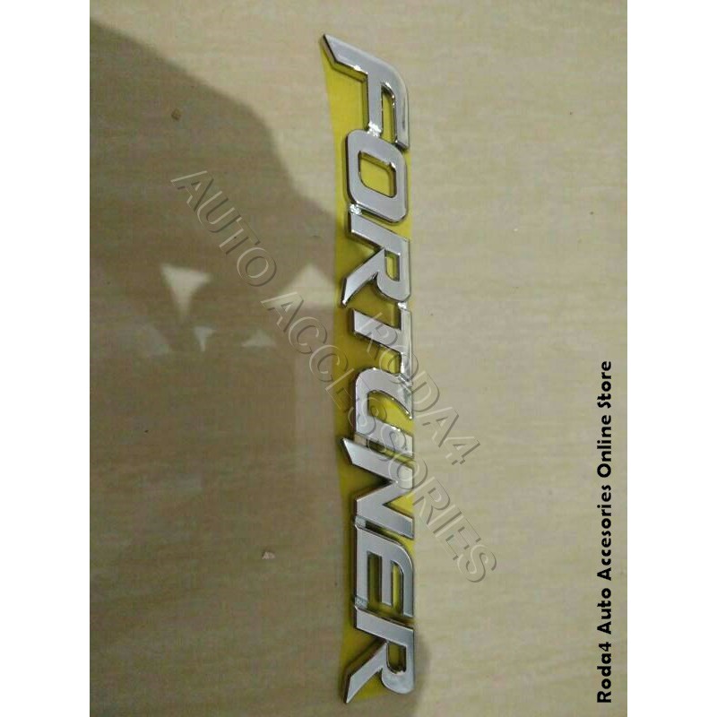 emblem tulisan fortuner ori