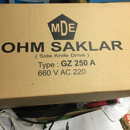 PERTUKANGAN PERLENGKAPAN LISTRIK OHM SAKLAR 250A MDE / OHM SAKLAR 250 A / GZ 250A MDE